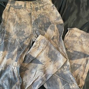 Brown graphic jeans